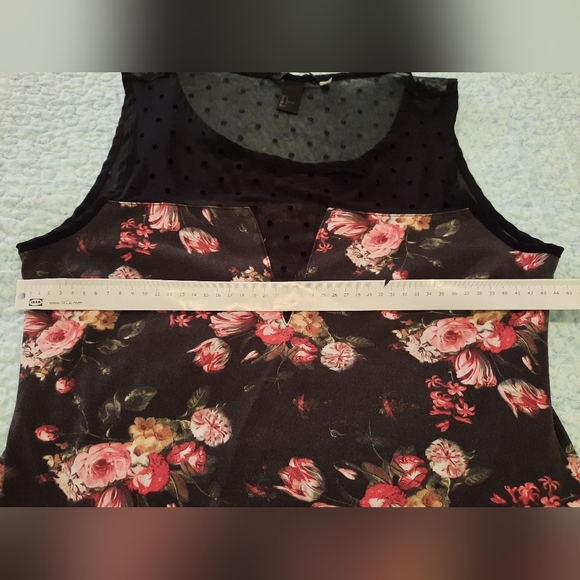 H&M floral dress with mesh polka dots - Picture 11 of 16